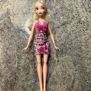 Disney Frozen Elsa Barbie Doll 11 inches
